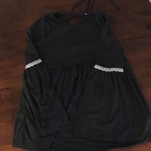 Women’s top dark grey
